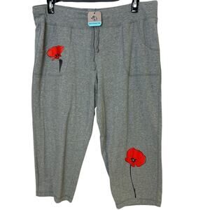 Upcycled Hand Printed Womens XXL Red Poppy Flower Athletic Gray Capri Leggings
